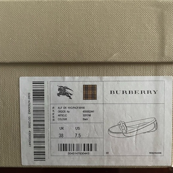 Burberry Moccasin Patent Leather - Picture 10 of 11